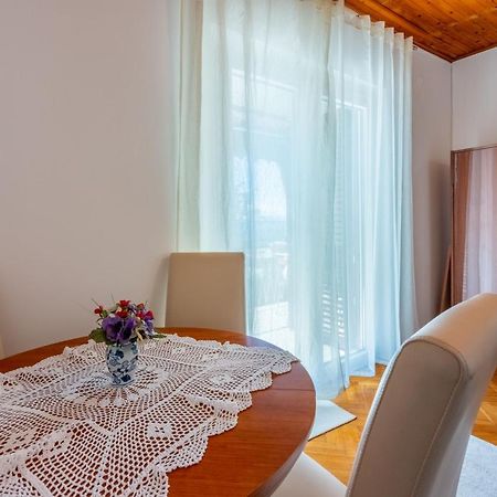 Apartments Hinic Selce Esterno foto