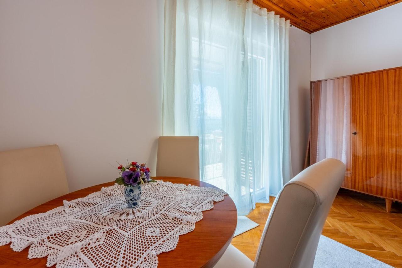 Apartments Hinic Selce Esterno foto