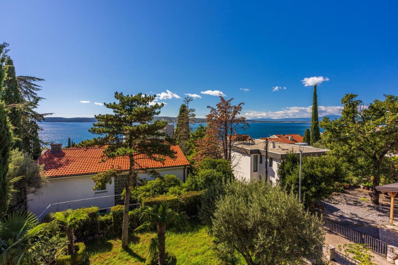 Apartments Hinic Selce Esterno foto