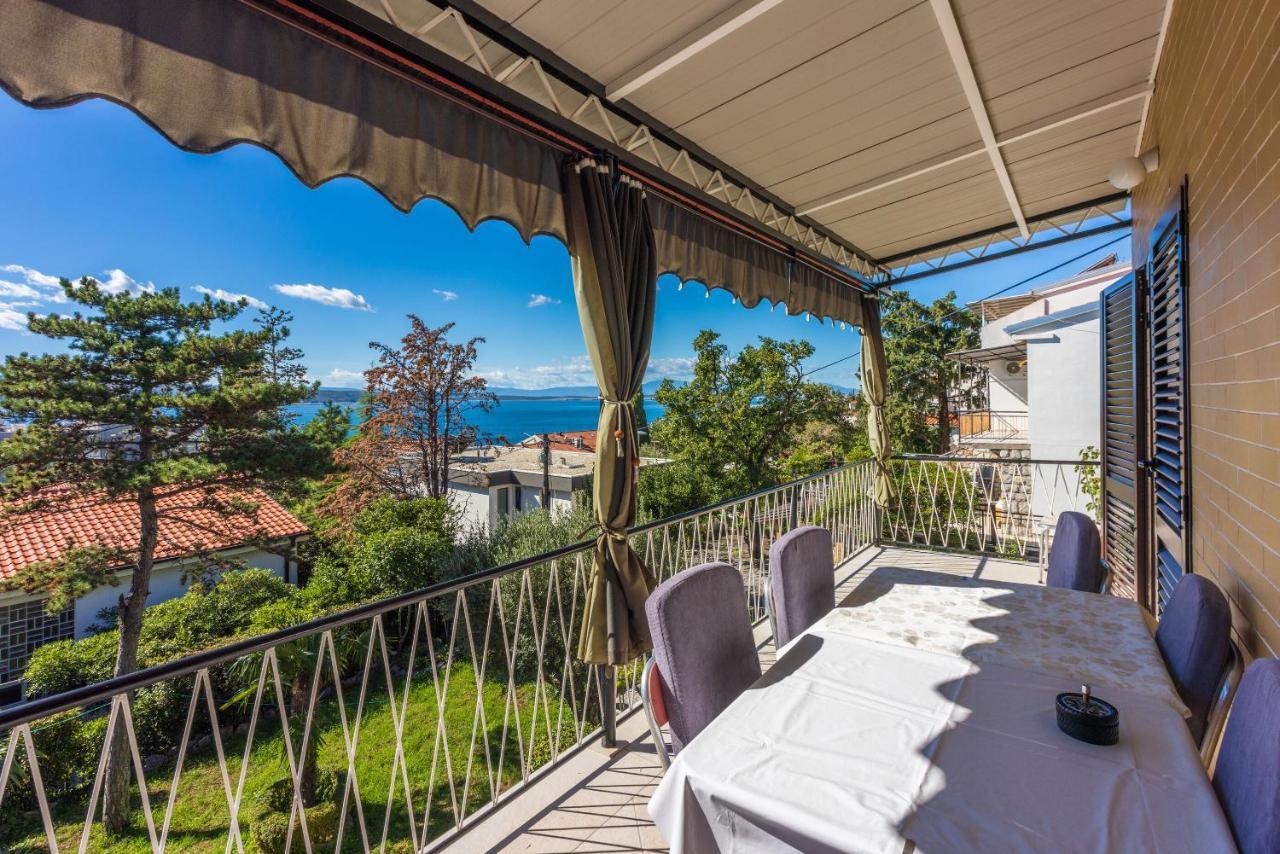 Apartments Hinic Selce Esterno foto